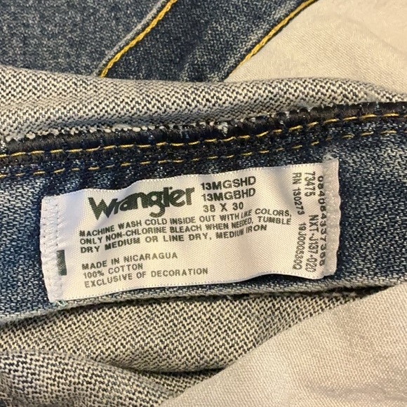 WRANGLER JEANS / MENS / 38/30. All 3 pair! - Picture 3 of 4